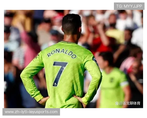 哪支英超球队使用绿色客场球衣?