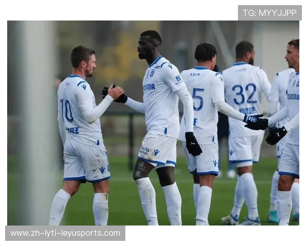 法甲进攻数据对比分析及球队战术趋势探讨 法甲进攻数据对比分析及球队战术趋势探讨